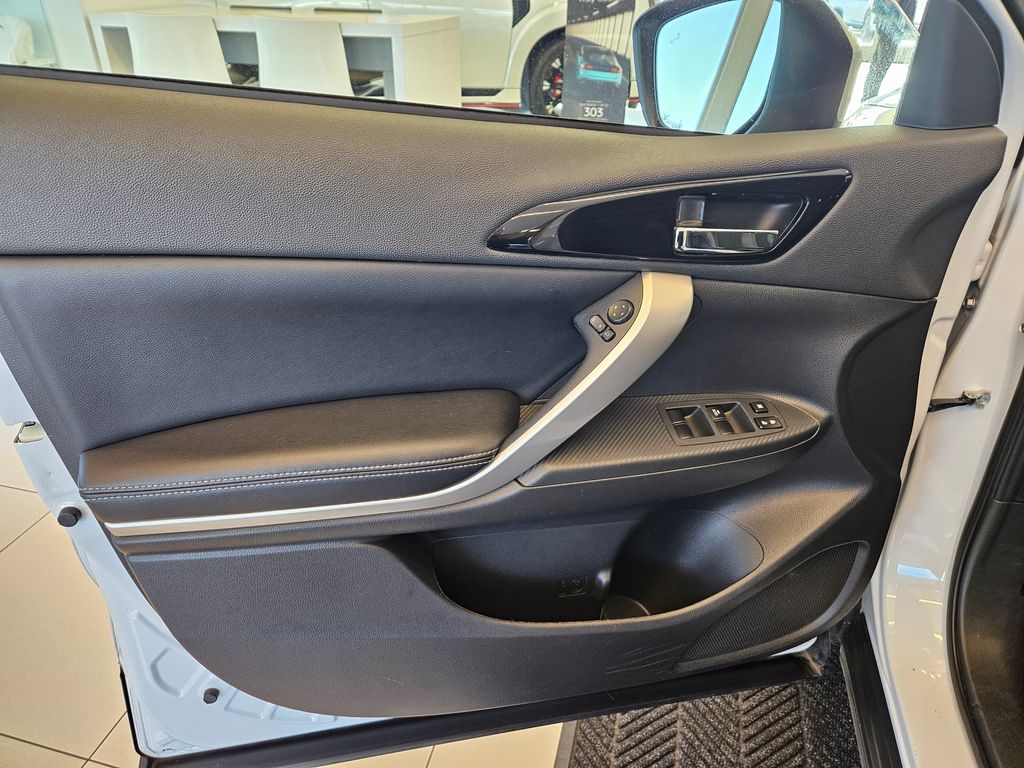 2024 Mitsubishi Eclipse Cross SE