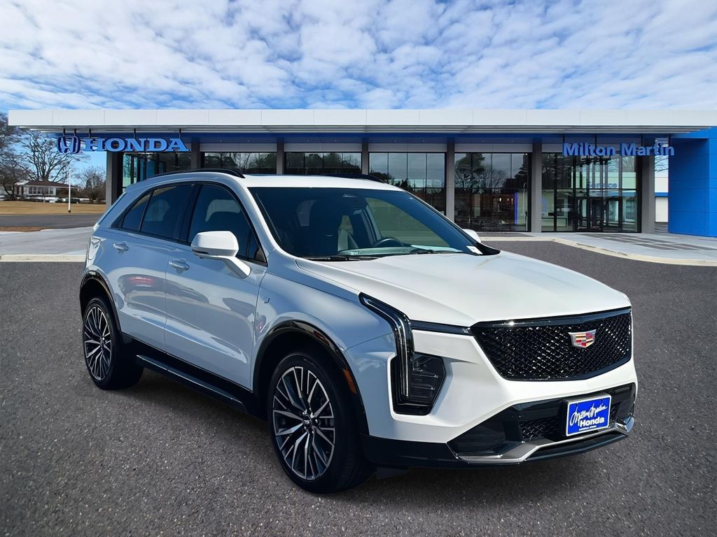 2024 Cadillac XT4 Sport FWD