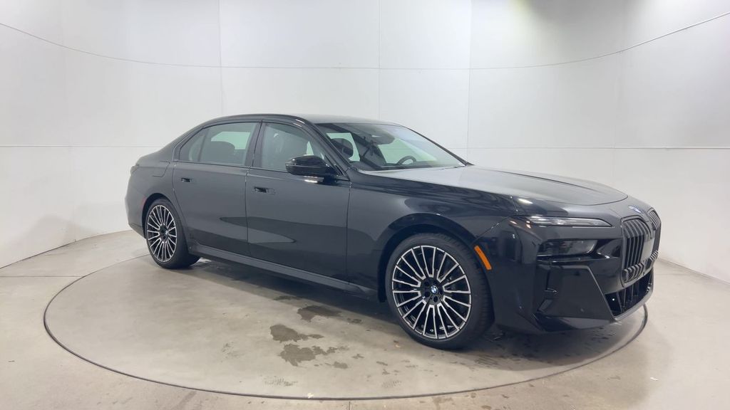 Thumbnail: 2025 BMW 7 Series - 2