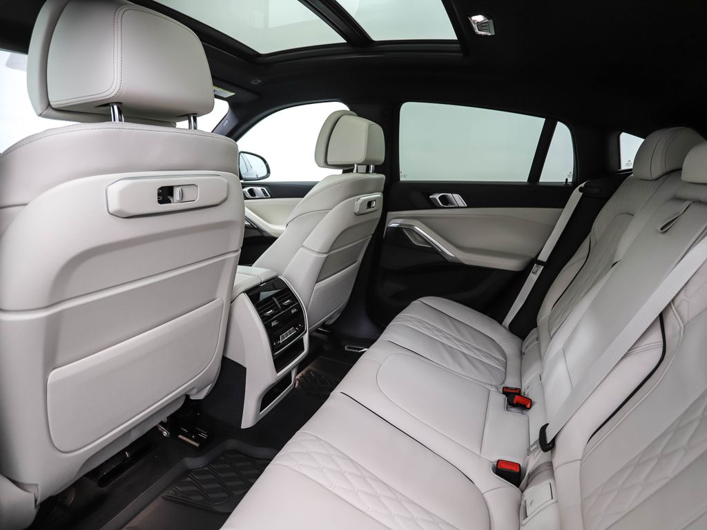 Thumbnail: 2026 BMW X6 - 22