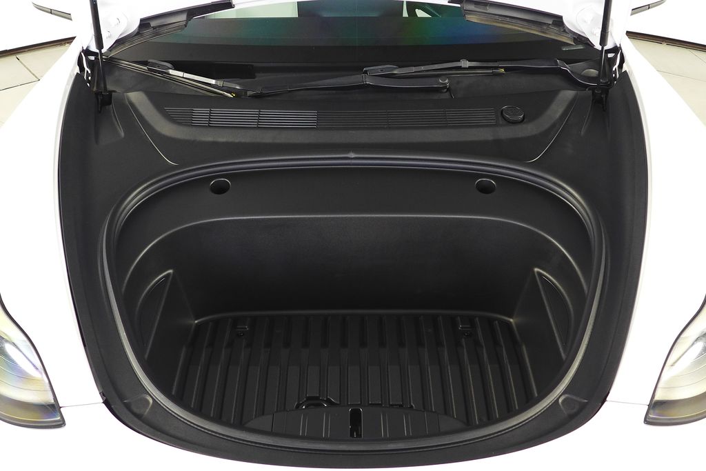 Thumbnail: 2022 Tesla Model 3 - 6