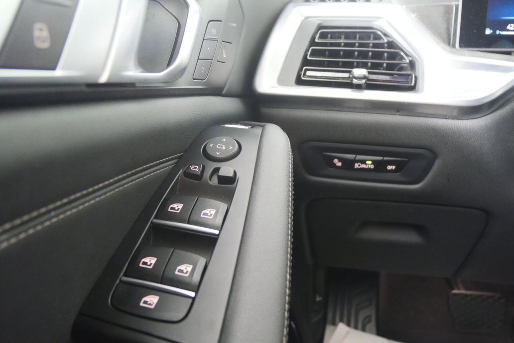 Thumbnail: 2024 BMW X5 - 21