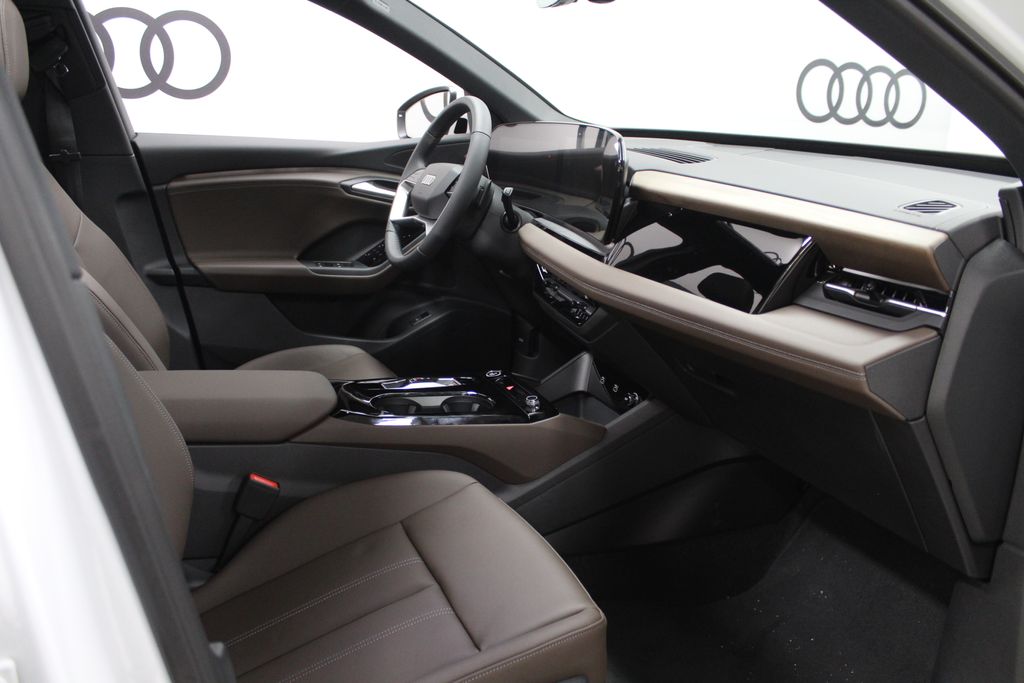 2025 Audi e-tron Premium 27