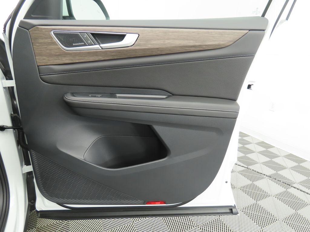 Thumbnail: 2025 Volkswagen Atlas - 26