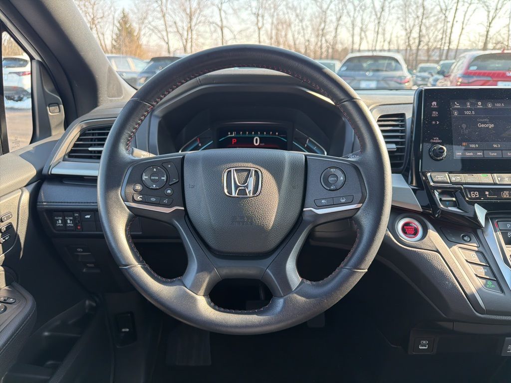 Thumbnail: 2023 Honda Odyssey - 13