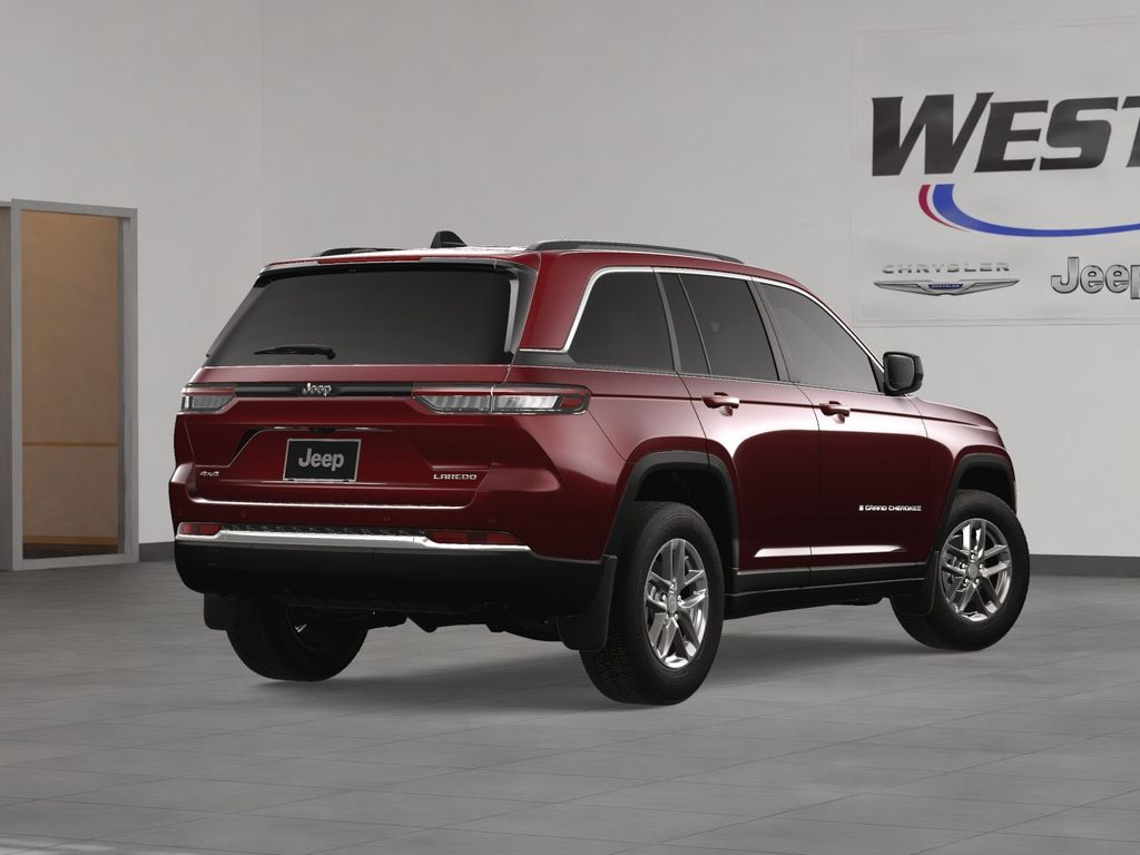 New 2025 Red Jeep Laredo X image 5