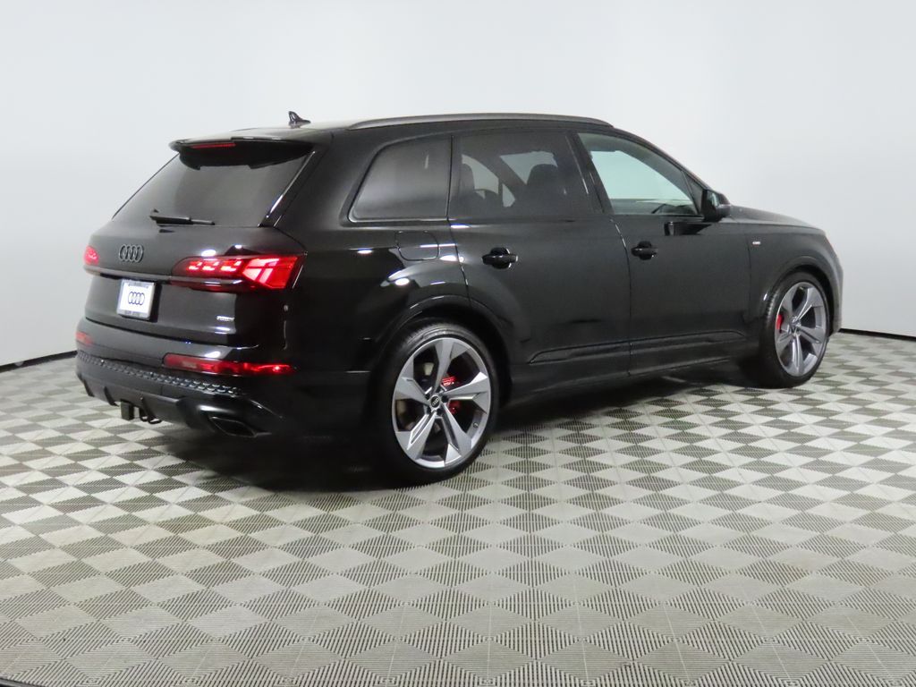 Thumbnail: 2026 Audi Q7 - 5