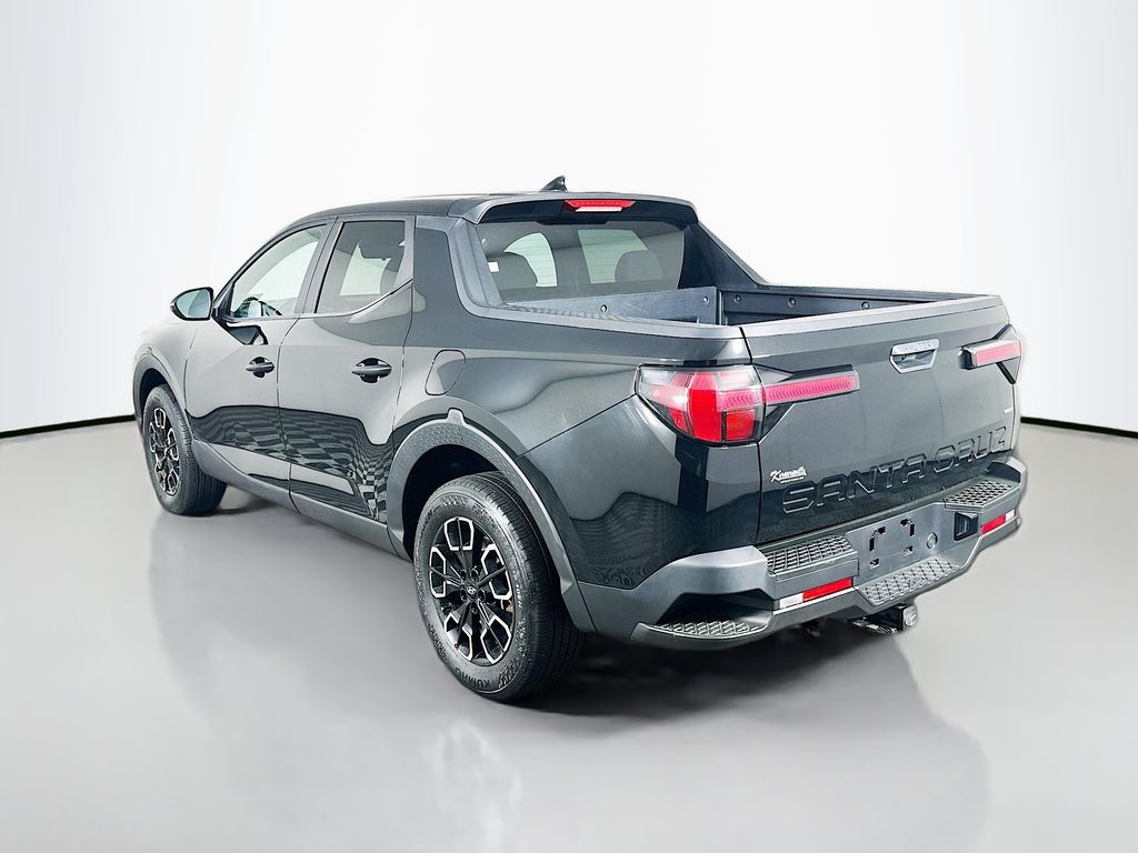 Used 2022 Black Hyundai SEL image 5