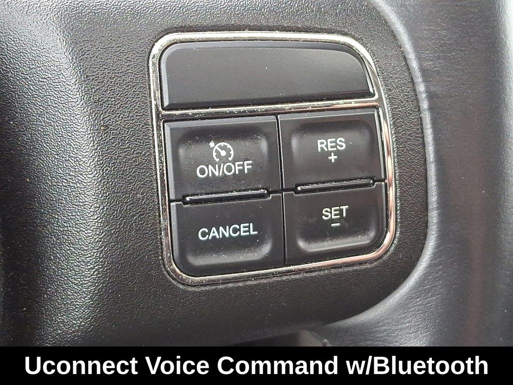 Thumbnail: 2012 Jeep Liberty - 22