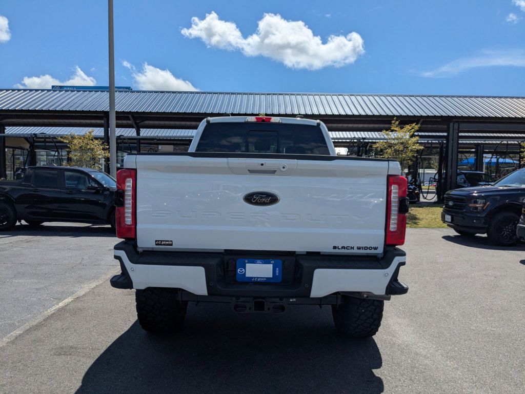 2025 Ford F-250 Black Widow