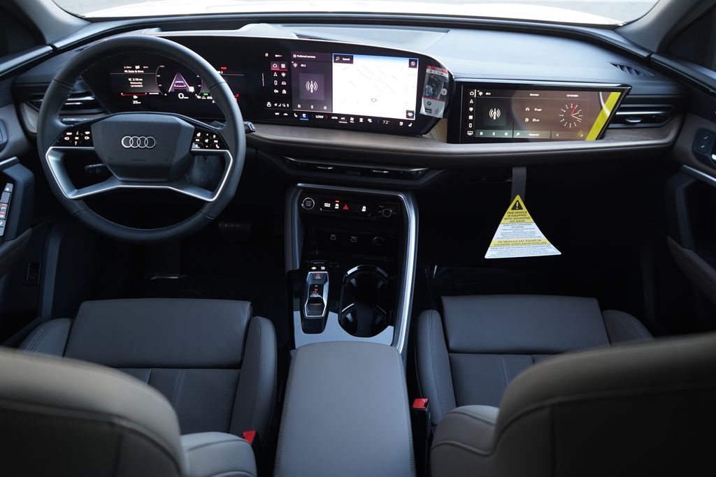 Thumbnail: 2025 Audi Q5 - 8
