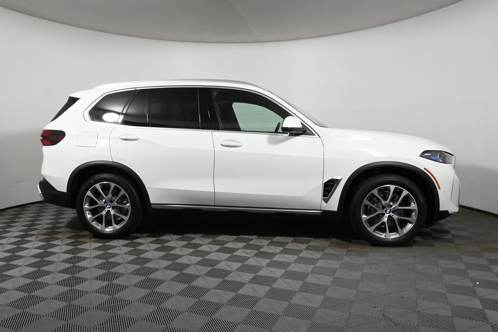 Thumbnail: 2026 BMW X5 - 8