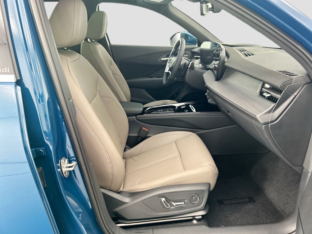Thumbnail: 2026 Audi Q3 - 19