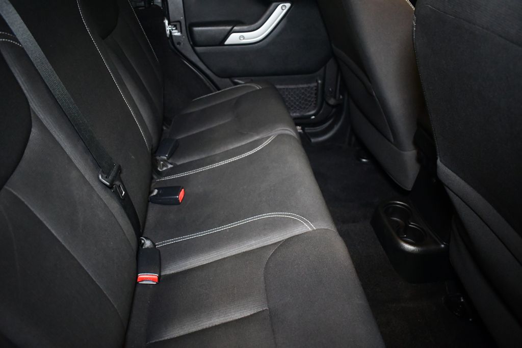 Thumbnail: 2017 Jeep Wrangler - 26