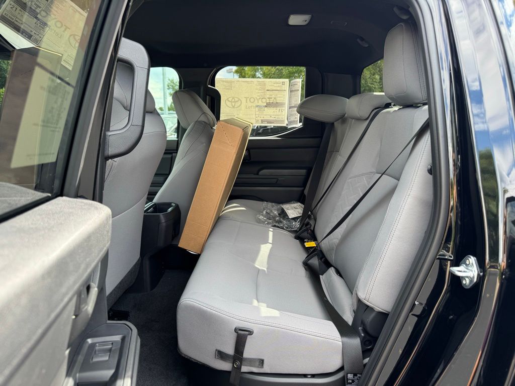 2025 Toyota Tacoma SR5 Double Cab photo 9