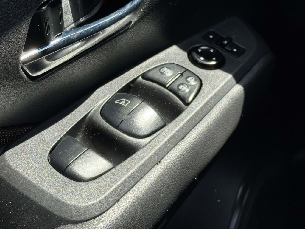 Used 2024 Black Nissan SR image 26