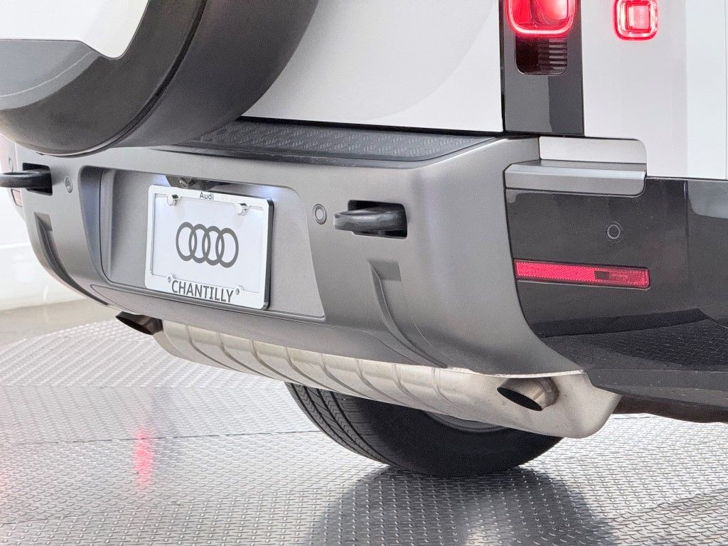 Thumbnail: 2024 Land Rover Defender - 14