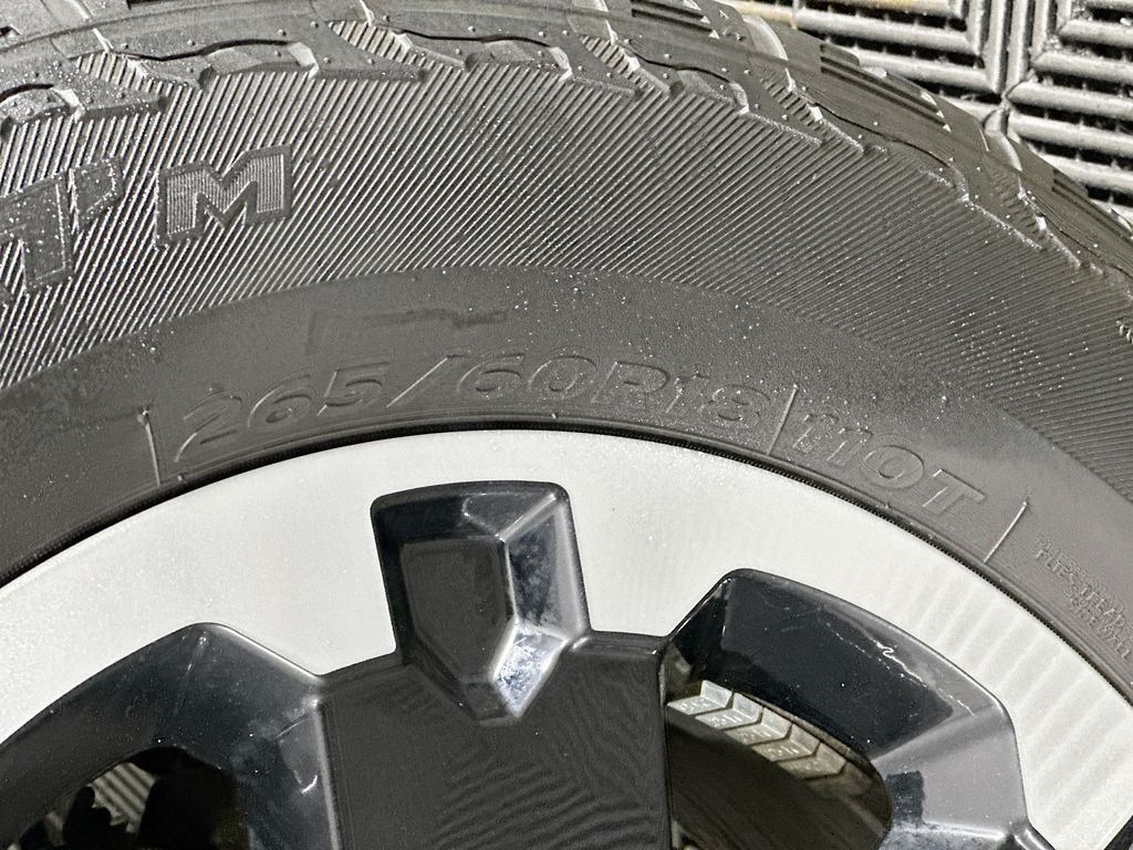 Used 2021 Gray Ford XL image 33