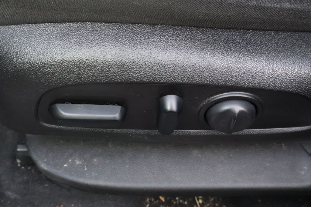 Thumbnail: 2018 Chevrolet Traverse - 14