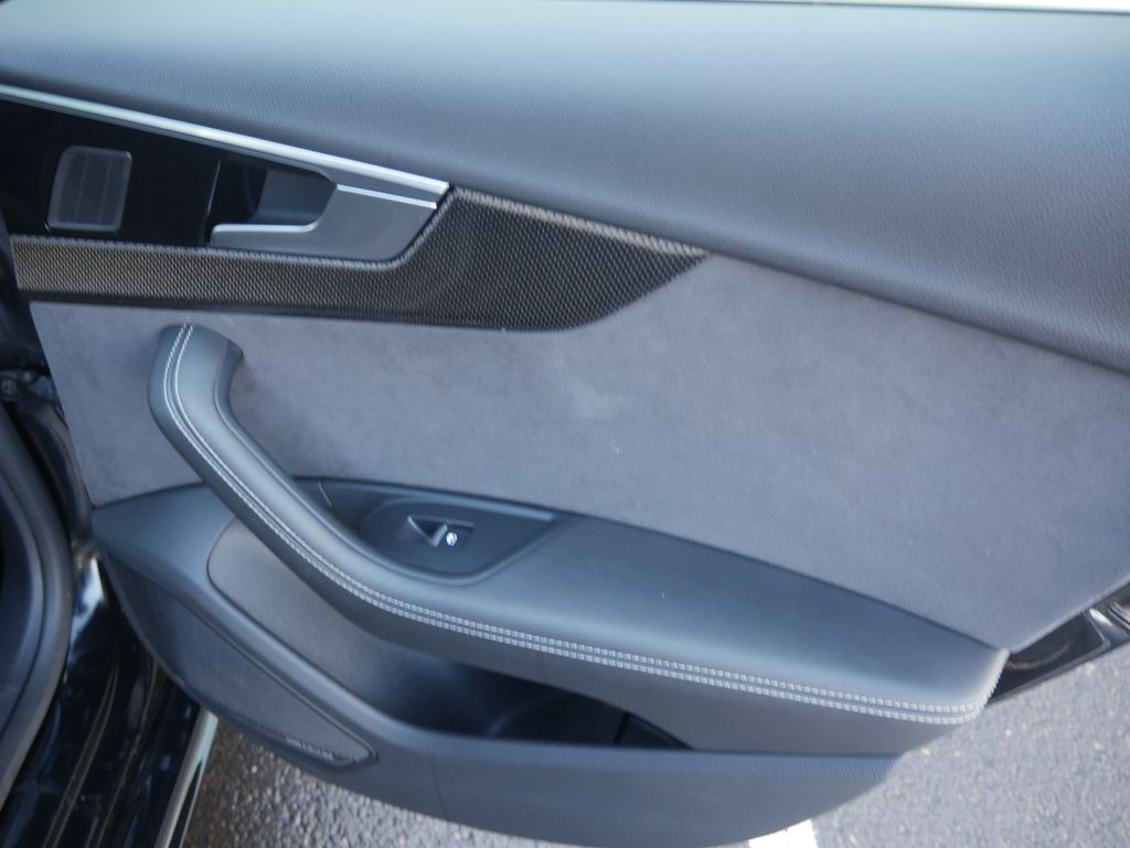 Thumbnail: 2022 Audi S5 - 31