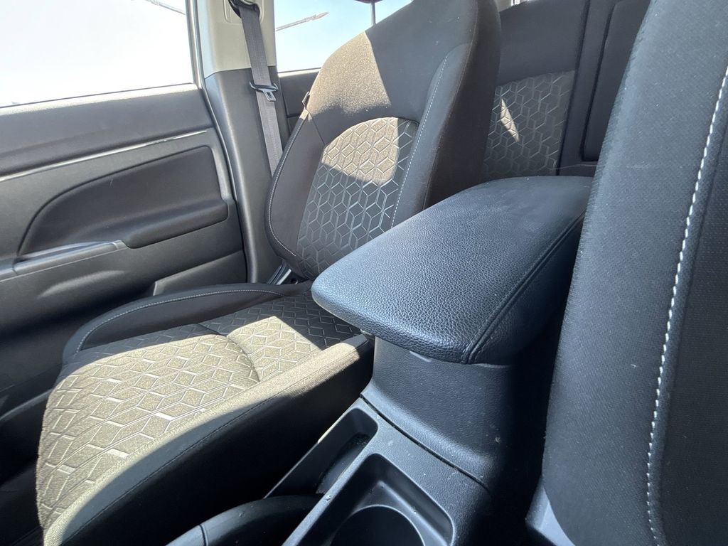 Used 2024 Silver Mitsubishi 2.0 ES image 23