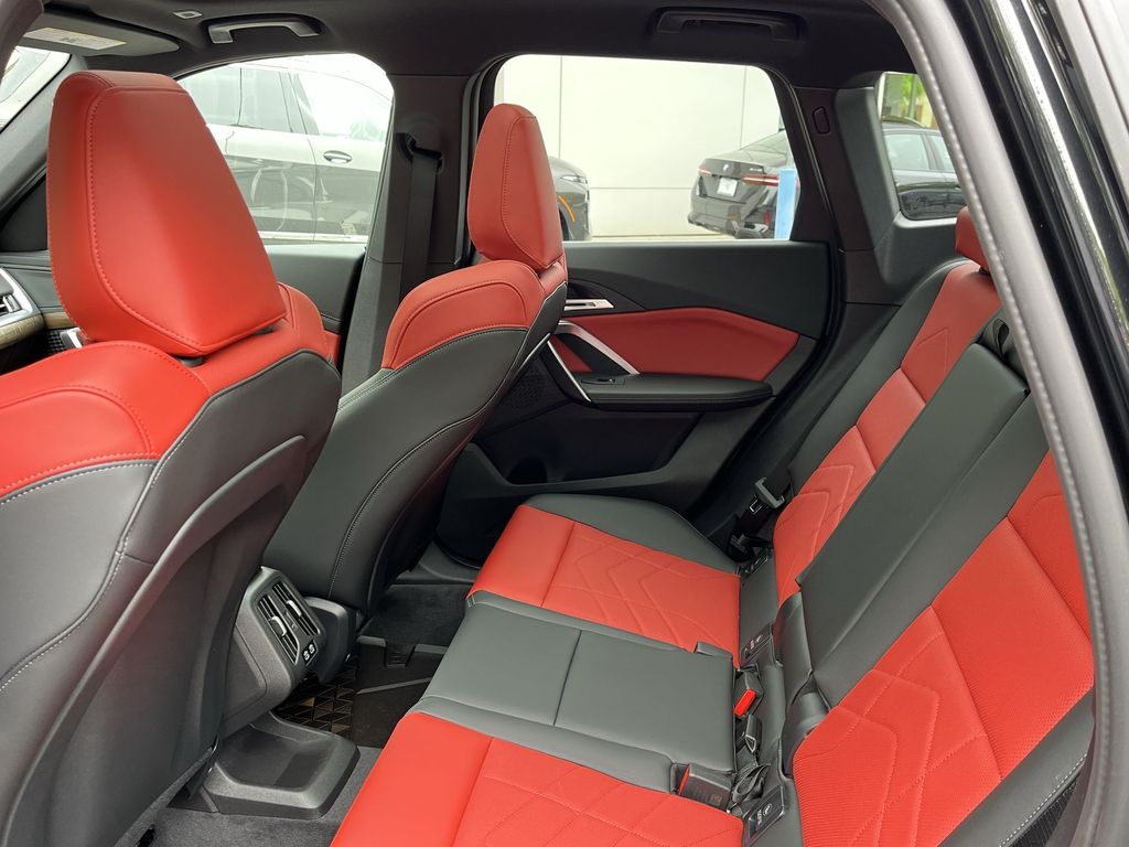 2025 BMW X1 xDrive28i 23