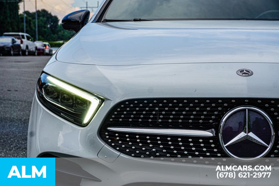 Used 2019 White Mercedes-Benz A 220 image 12