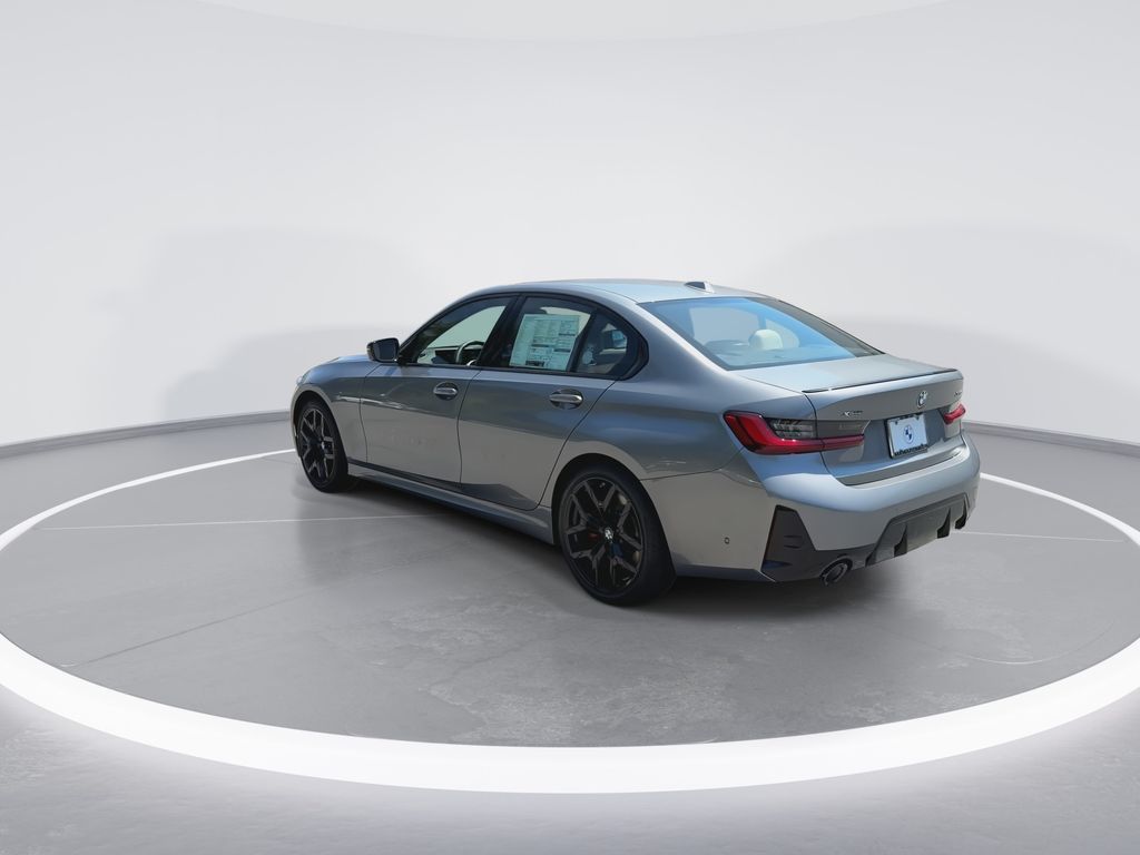Thumbnail: 2026 BMW 3 Series - 6