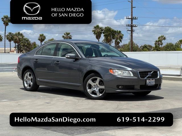 Oyster Gray Metallic 2008 Volvo S80 Sedan All-Wheel Drive 6-Speed Automatic