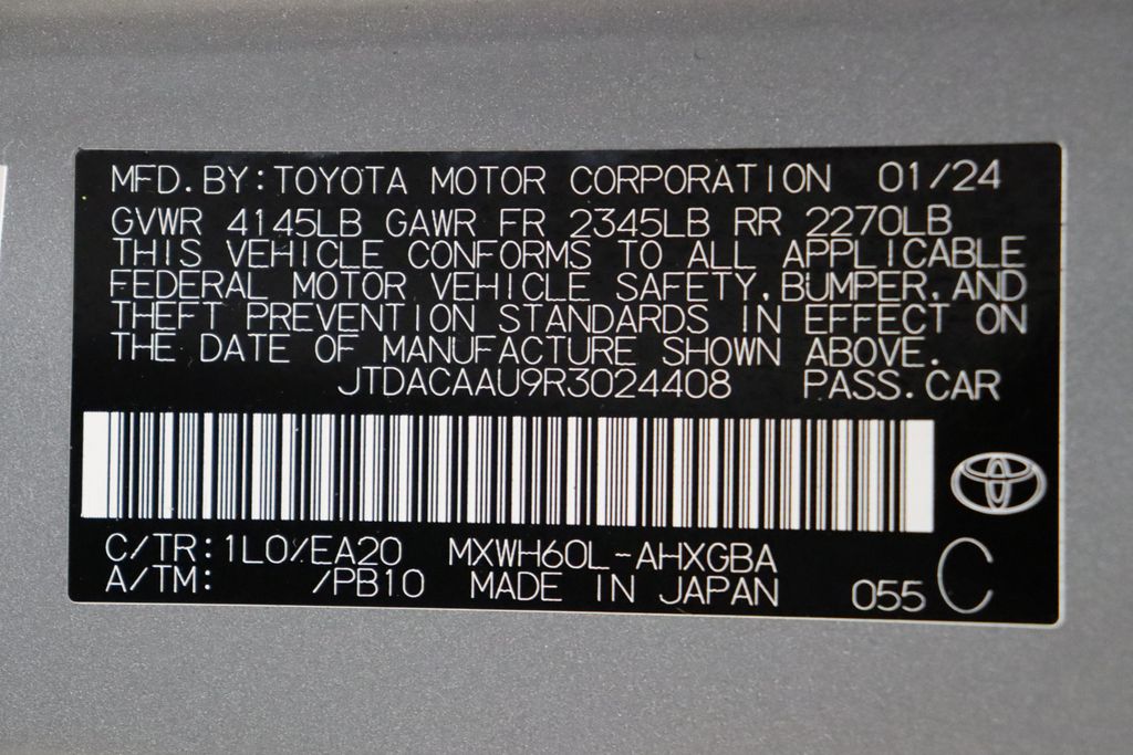 2024 Toyota Prius XLE 17