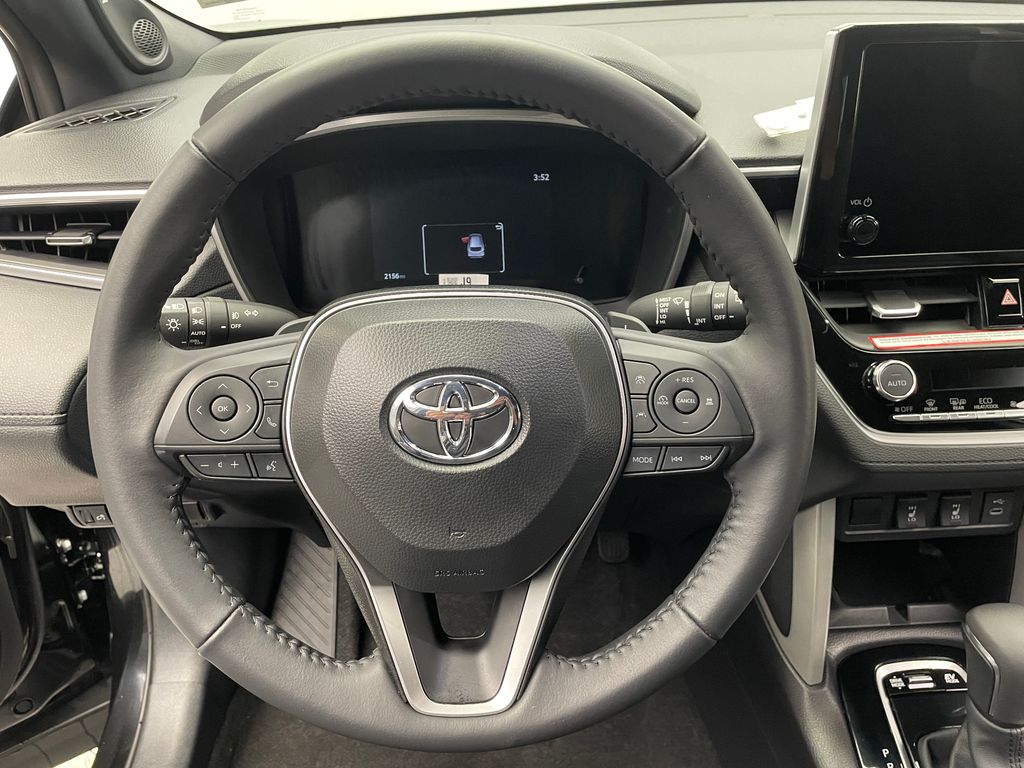 2024 Toyota Corolla Cross XSE 21