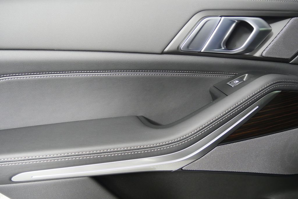 2026 BMW X5 xDrive40i 13