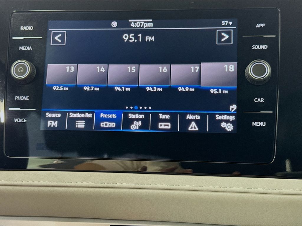 Used Car 2025 Volkswagen Taos  1.5t Se For Sale Under $25,000 In Austin, Texas