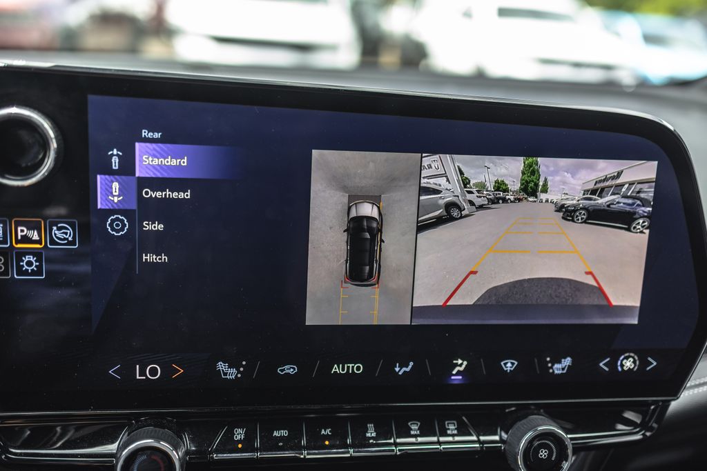 2024 Chevrolet Blazer EV LT thumbnail 12