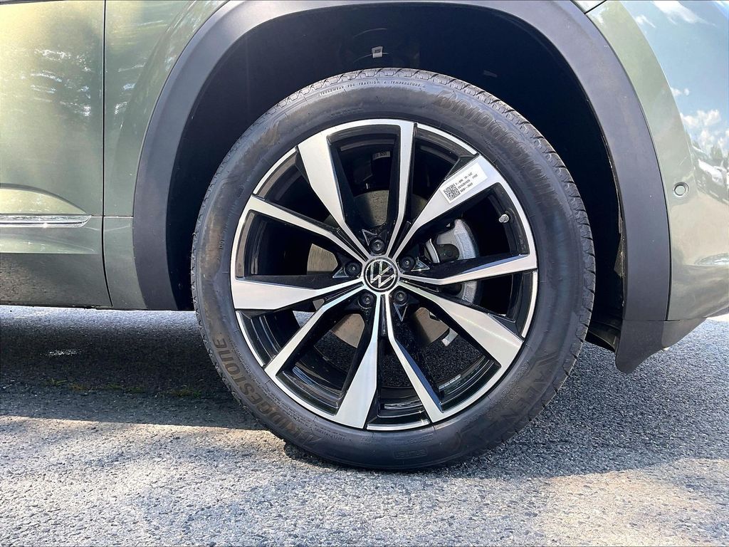 2026 Volkswagen Atlas — photo 7
