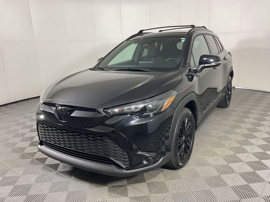 View vehicle photo 3