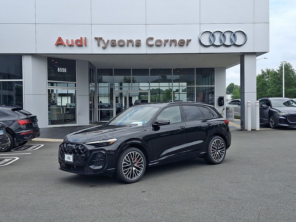 Thumbnail: 2026 Audi SQ5 - 1