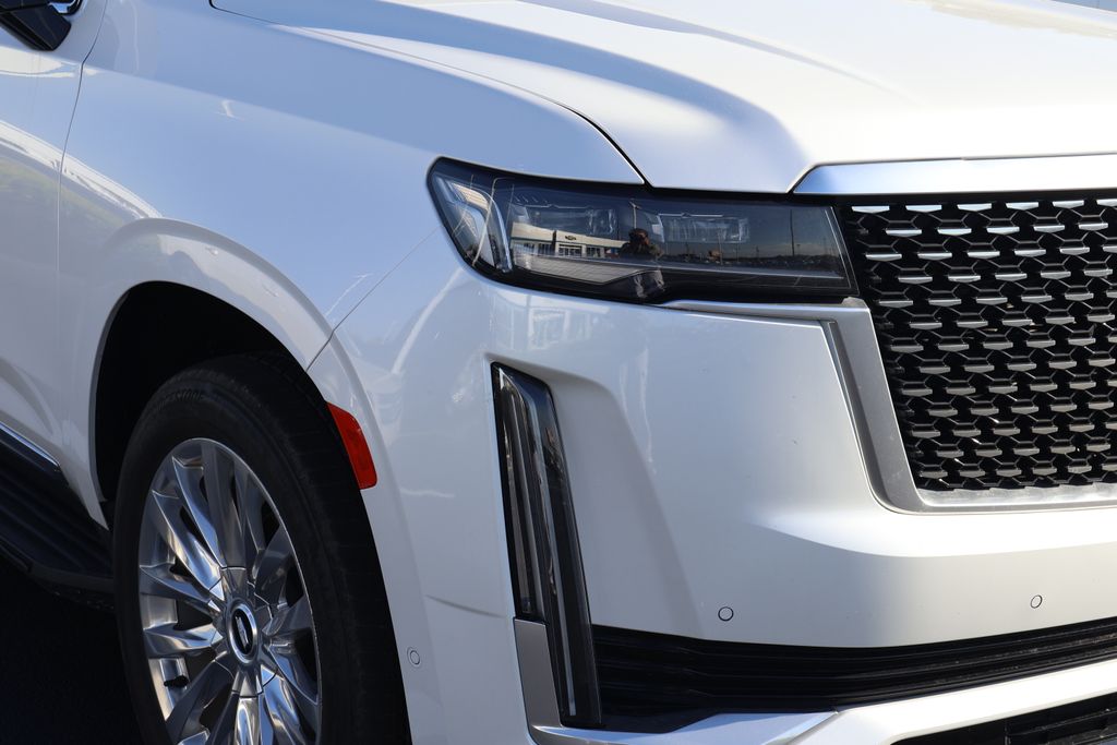 Thumbnail: 2023 Cadillac Escalade - 4