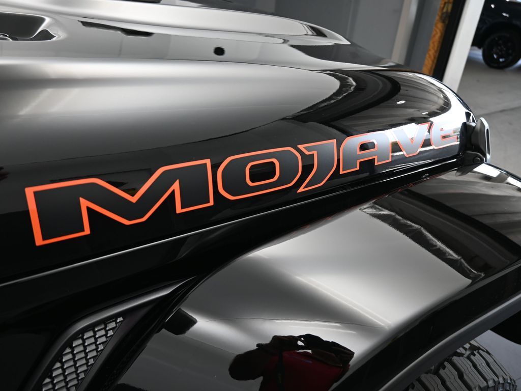 New 2026 Black Clearcoat Jeep Mojave image 42