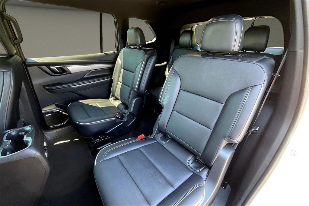 Used 2025 Buick Enclave SUV