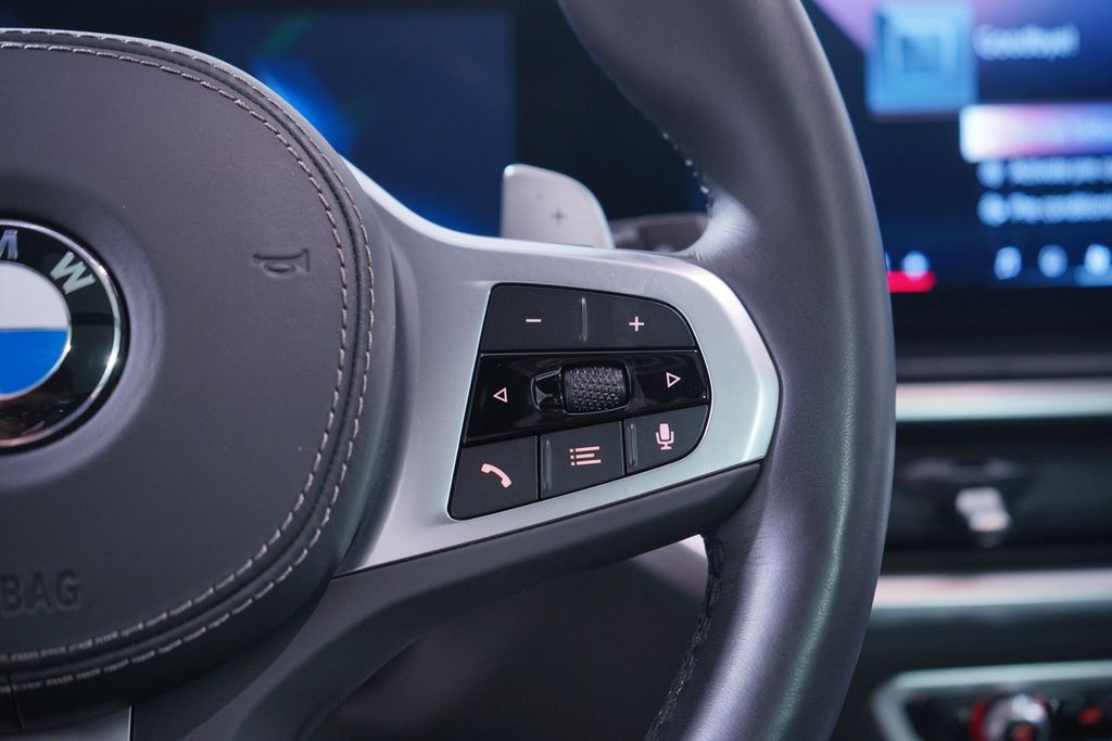 Thumbnail: 2024 BMW X7 - 22