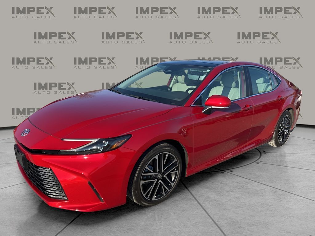 2025 Toyota Camry XLE's photo