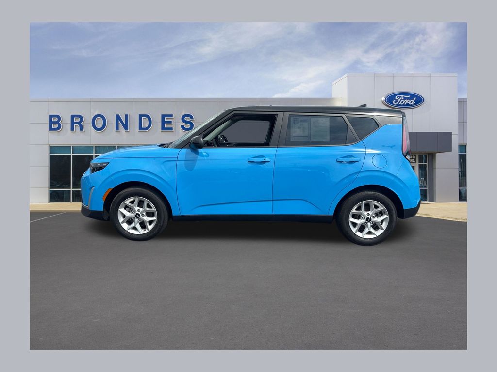 Surf Blue/Black 2025 Kia Soul SUV / Crossover Front-Wheel Drive Continuously Variable Transmission