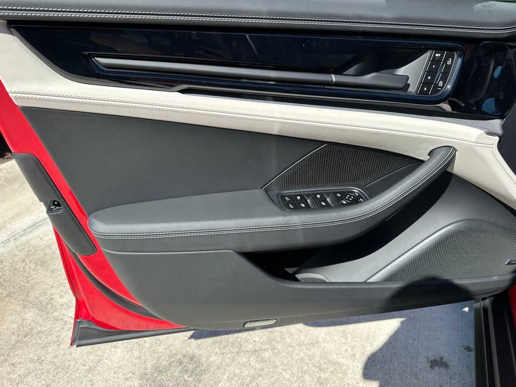 Thumbnail: 2026 Porsche Panamera - 19