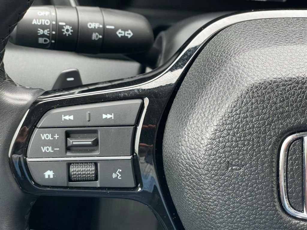 Thumbnail: 2023 Honda Pilot - 15