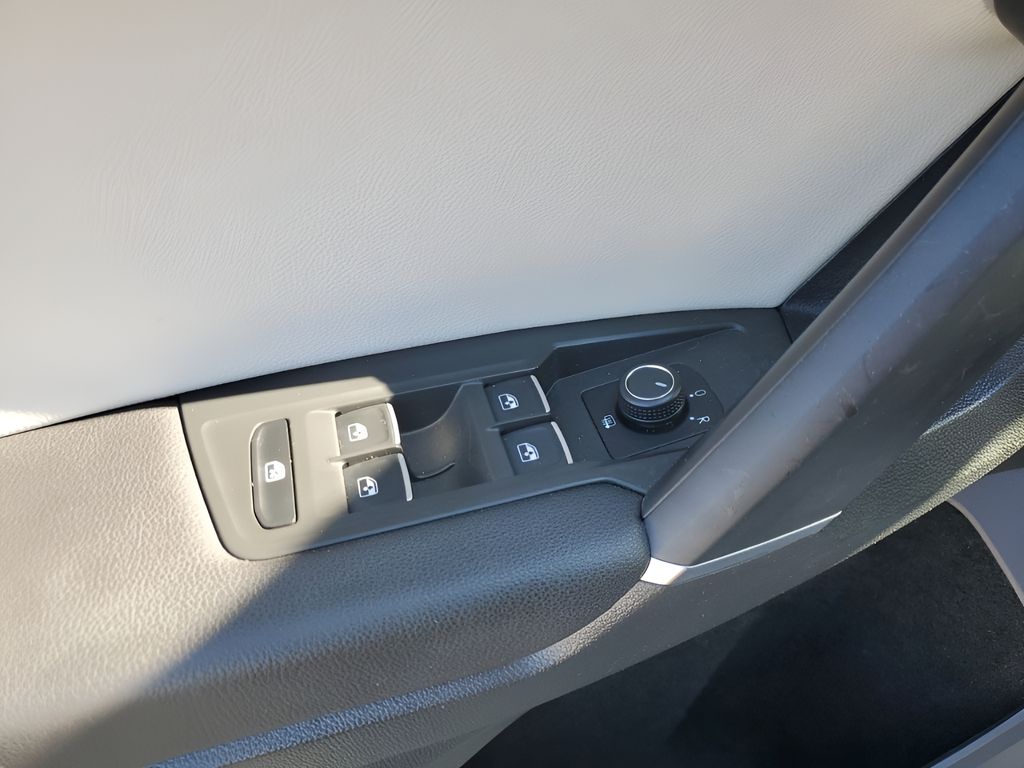 Used Car 2018 Volkswagen Tiguan  2.0t Se For Sale Under $12,000 In Austin, Texas