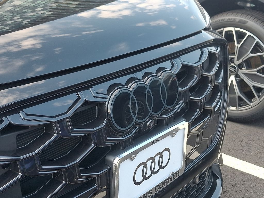 Thumbnail: 2026 Audi Q3 - 3