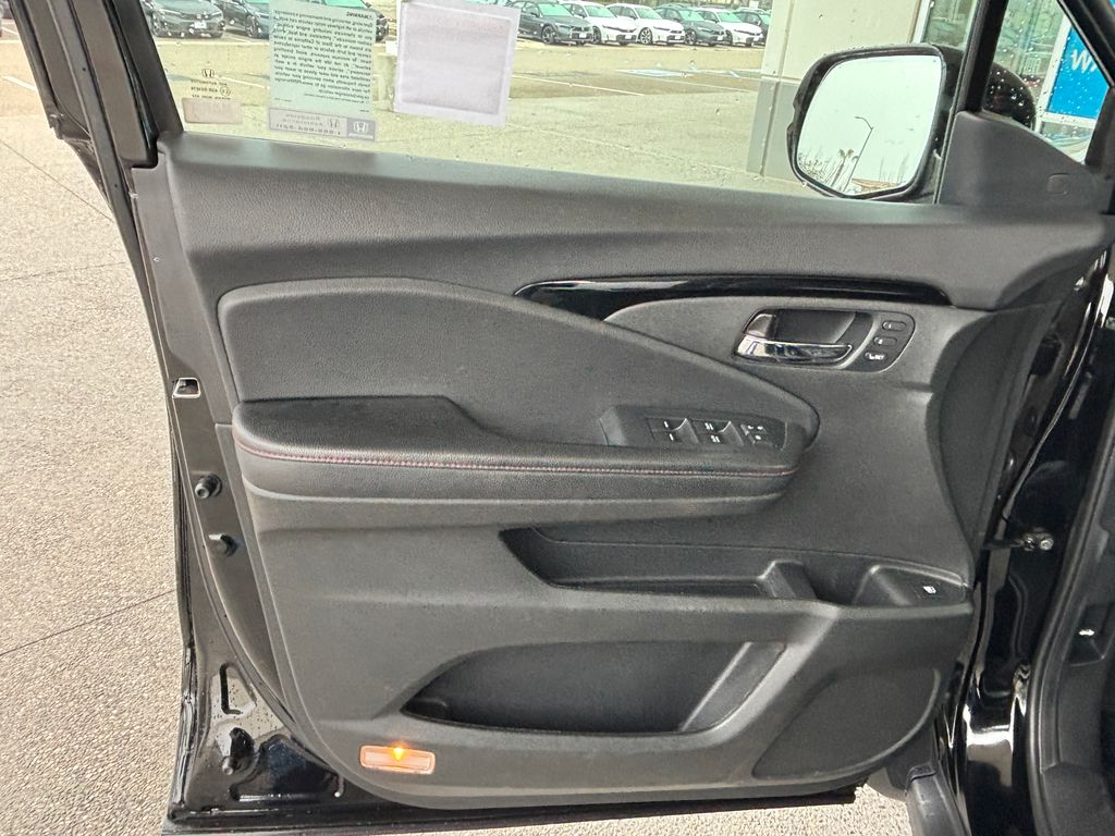 Thumbnail: 2023 Honda Ridgeline - 25