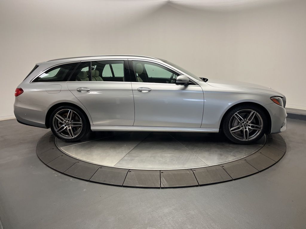 Thumbnail: 2019 Mercedes-Benz E-Class - 6