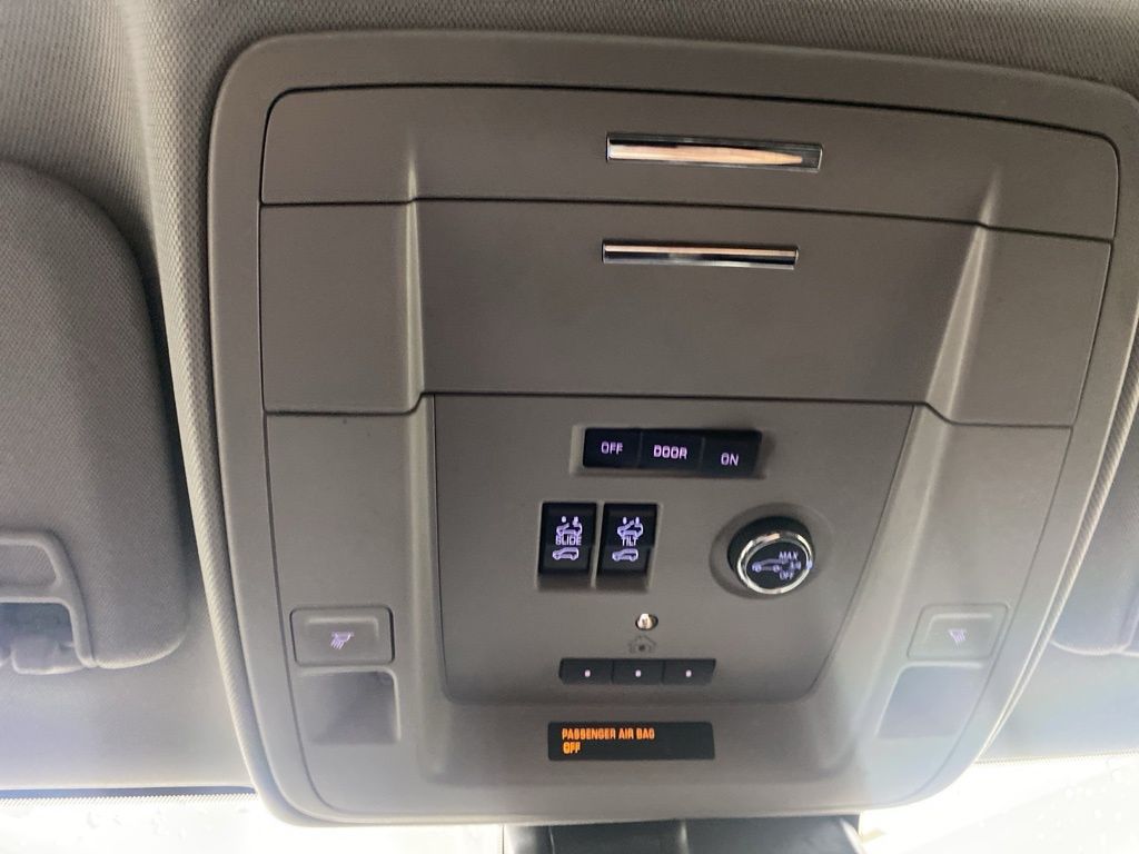 2020 Chevrolet Suburban Premier photo